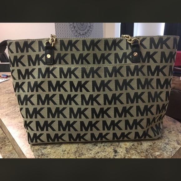 MK initial tote bag - Picture 2 of 3